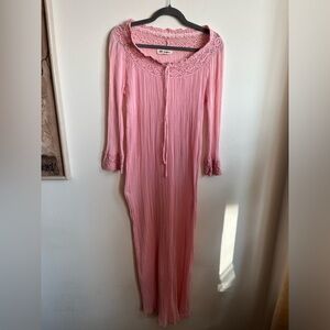 Vintage Holt Renfrew Linda Lingerie Pink Long-sleeve Pleated Embroidered Gown